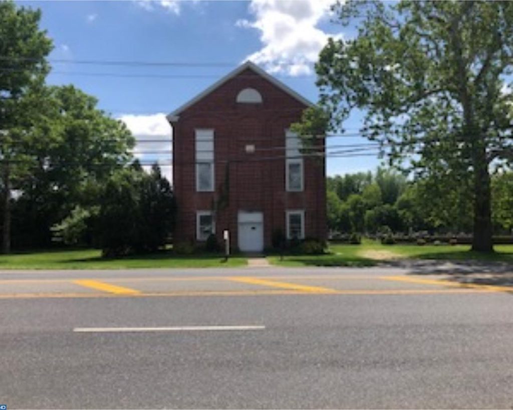 JUST LISTED!! 2180 CENTER SQUARE ROAD SWEDESBORO, NJ Castle Real