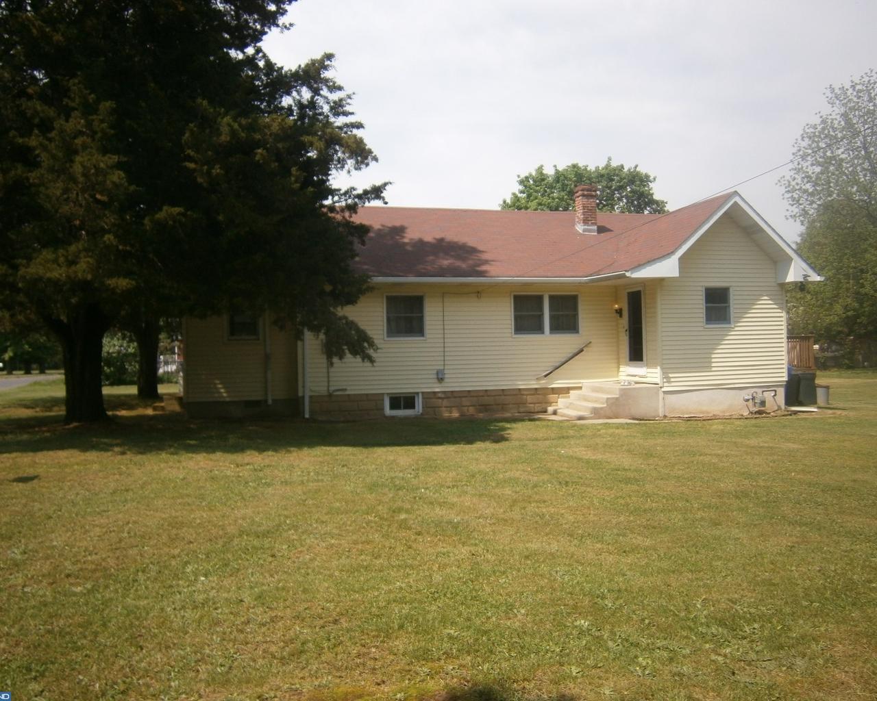 JUST LISTED 531 FAIRVIEW ROAD GLASSBORO, New Jersey 08028 Castle Real